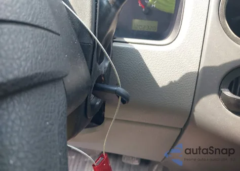 2005 Ford F-150 Stx/Xl/Xlt z USA, uszkodzony, nr VIN 1FTRF12W15NA32365